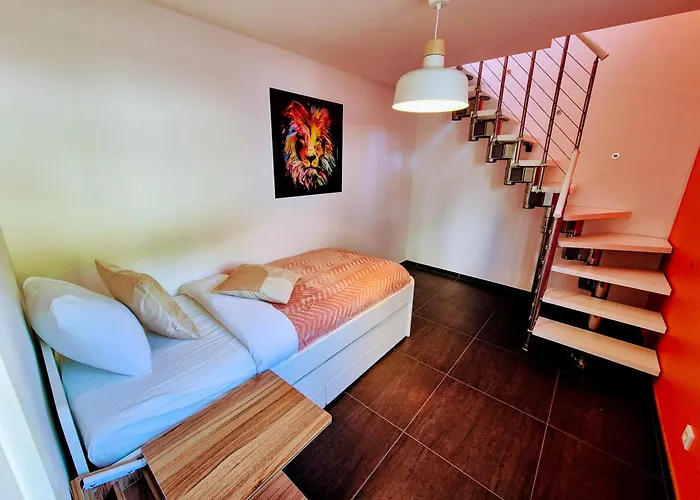 Atlinda's - Calm & Peaceful * Eischen